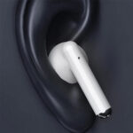 Lenovo LivePods LP1 Wireless Earbuds - Image 3